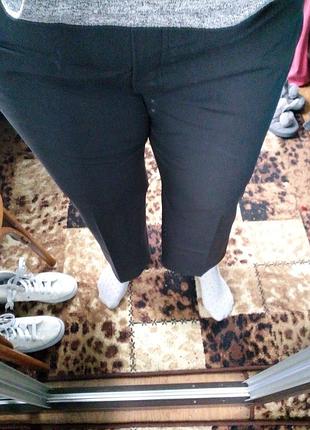 Чорні штани