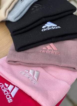 Шапка унісекс adidas
стиль: лопатка9 фото