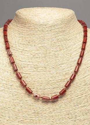 Ожерелье красная яшма натуральный камень гладкий цилиндр d-10х6мм +- l-49см +-
