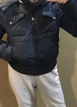 Куртка  tommy hilfiger написано м(46-48р )