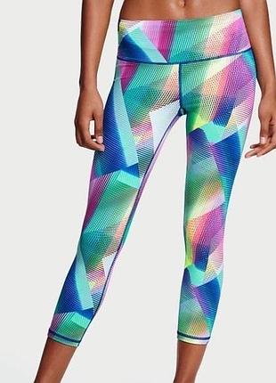 Спортивные капри в принт с высокой посадкой от victoria’s secret sport капры бриджи лосины