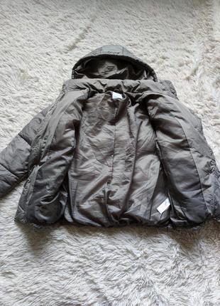 Объемная зимняя куртка с капюшоном2 фото