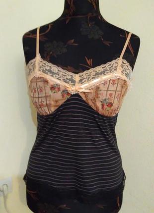 Вінтажна маєчка з натуральним складом тканини