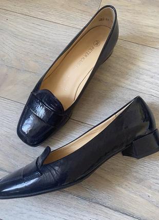 Кожаные туфли-лоферы peter kaiser 5 1/2 /25.5💙