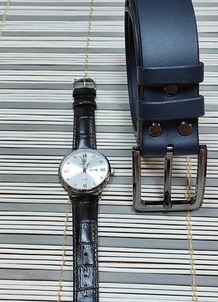 Подарунковий набір для чоловіків, ремінь + годинник.2 фото