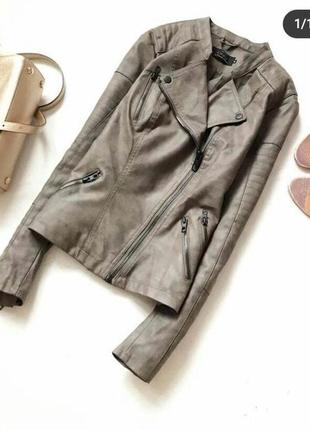 Курточка размер 46-48