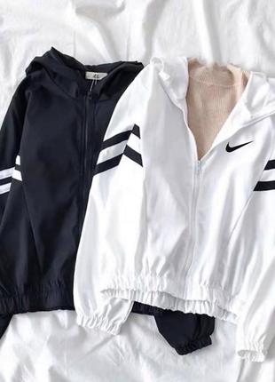 Вітровка nike