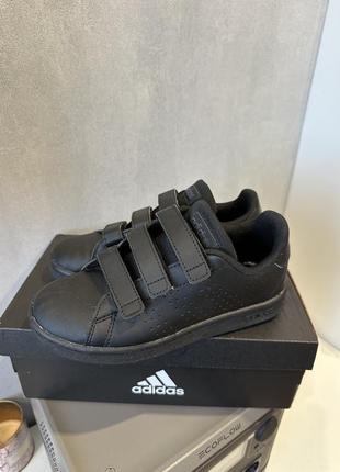 Кросовки adidas  оригінал 32-332 фото