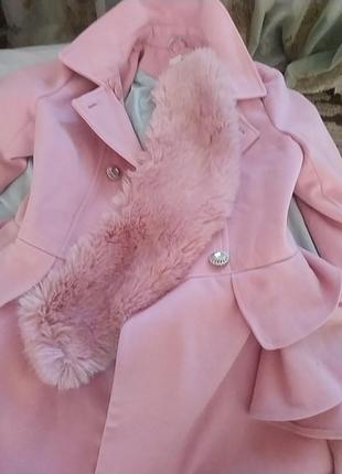 Молодіжне, красиве, рожеве пальто з відстібним коміром8 фото