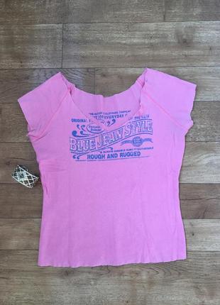 Модна рожева футболка. розкішна футболка з написом. стильна футболка
