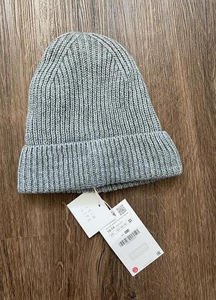 Зимова шапка zara