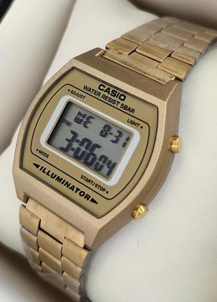 Металлические наручные электронные часы золотого цвета с подсветкой3 фото