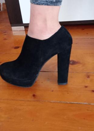 Ботинки новые фирменные