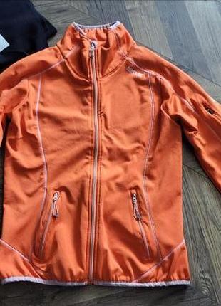 Оранжевая куртка ветровка для активного отдыха reggata софтшел softshell