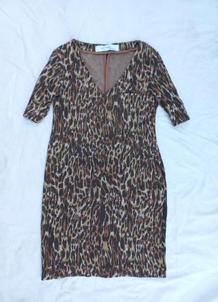 Платье в леопардовый принт4 фото