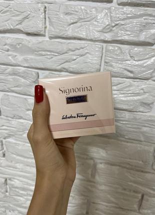 Парфюм signorina ferragamo