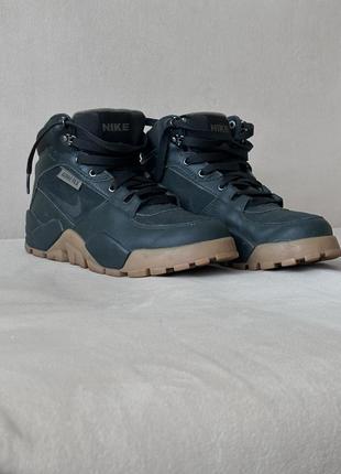 Продам кросівки nike