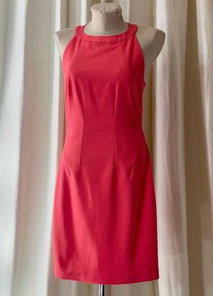 Шикарное платье футляр с вырезом спины1 фото
