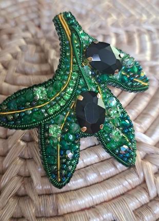 Брошь 