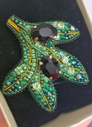 Брошь 