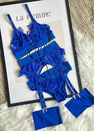 Еротичний комплект 4в1 бюст, трусики, пояс, гартери 2 кольори