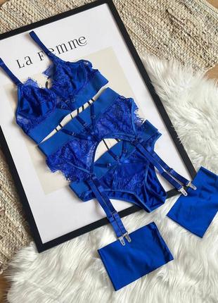 Еротичний комплект 4в1 бюст, трусики, пояс, гартери 2 кольори