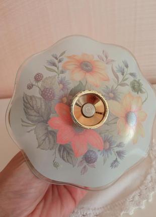 Продам абсолютно новый винтажный английский подсвечник из стекла ,,chans