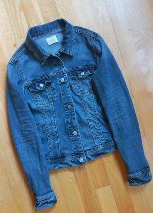 Джинсовка mango синяя джинсовая куртка манго xs s / куртка ветровка / кофта1 фото