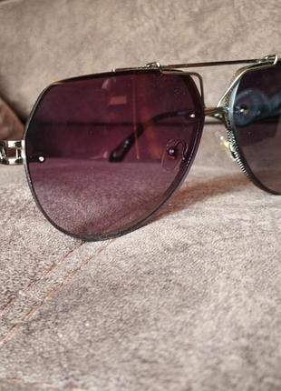 Сонцезахисні окуляри