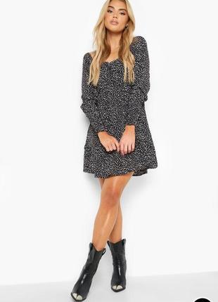 Платье с длинным рукавчиком