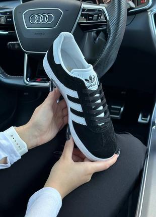 Жіночі кросівки adidas originals gazelle black white8 фото