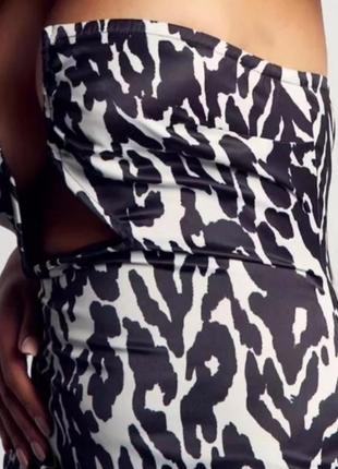 Атласна міні-сукня з v-подібним вирізом і тваринним принтом misspap3 фото