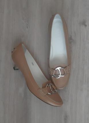 Женские кожаные ботинки "tods"
