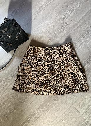 Юбка у леопардовый принт