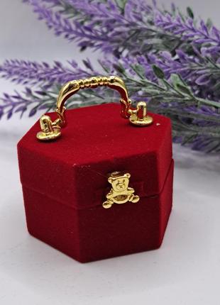 Ювелірна подарункова упаковка футляр коробочка для кільця сережок оксамитовий1 фото