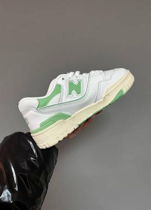 Женские кроссовки new balance 550 white green v2 / smb5 фото