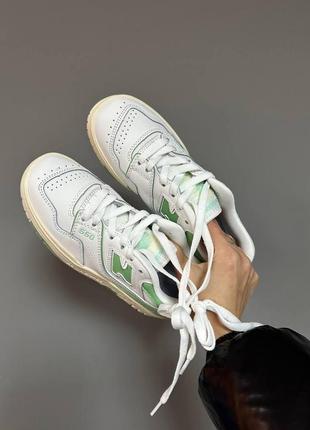 Женские кроссовки new balance 550 white green v2 / smb9 фото