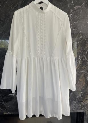 Шикарное белое платье  италия