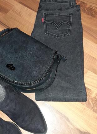 Джинси levis