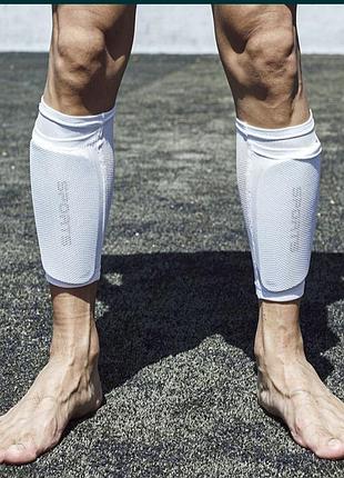 Футбольные щитки взрослые детские с держателями фиксаторами