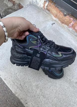 Мега крутые кроссовки