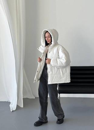 Белый оверсайз пуховик с капюшоном / трендовая куртка осень/зима 2023🍂9 фото