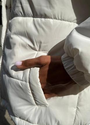 Белый оверсайз пуховик с капюшоном / трендовая куртка осень/зима 2023🍂10 фото