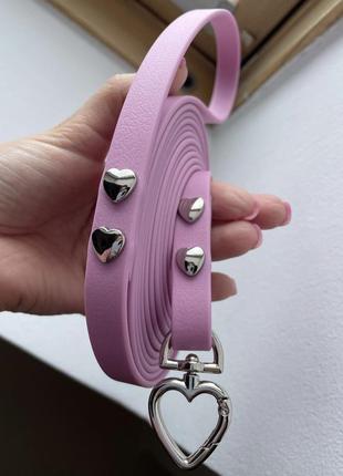 Водостойкий поводок 💦 - не боится грязи и воды, очень легок в уходе.