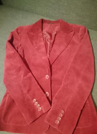 Пиджак цвета спелой вишни с накладными карманами4 фото