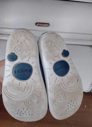 Капці на хлопчика clarks dodles 22- 22,5 розмір на застібці5 фото