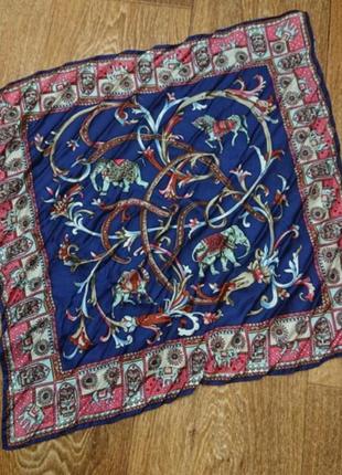 Квадратна шовкова шийна хустка roeckl