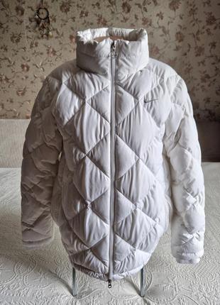 Женский  шикарный  винтажный белый пуховик nike puffer