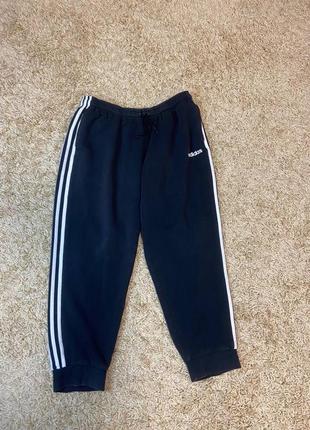 Черные брюки адидас adidas