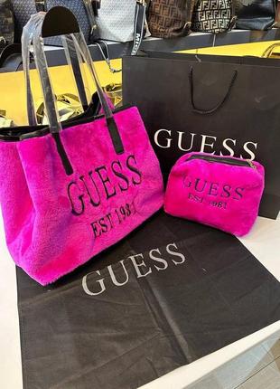 Сумка в стиле guess